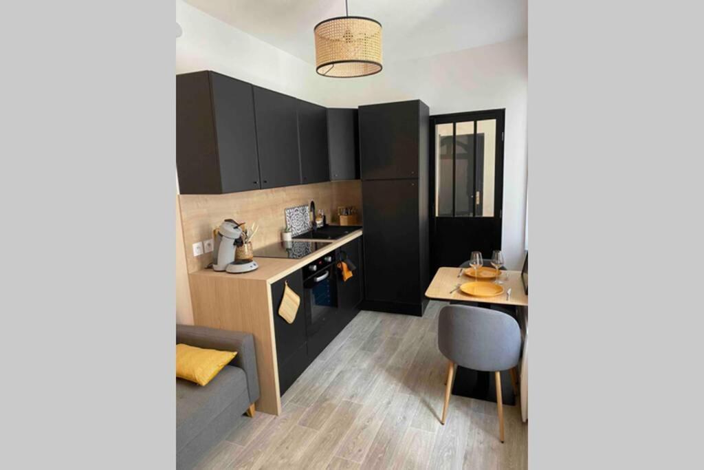 Appartement Centre De Moulins Moulins  Kültér fotó